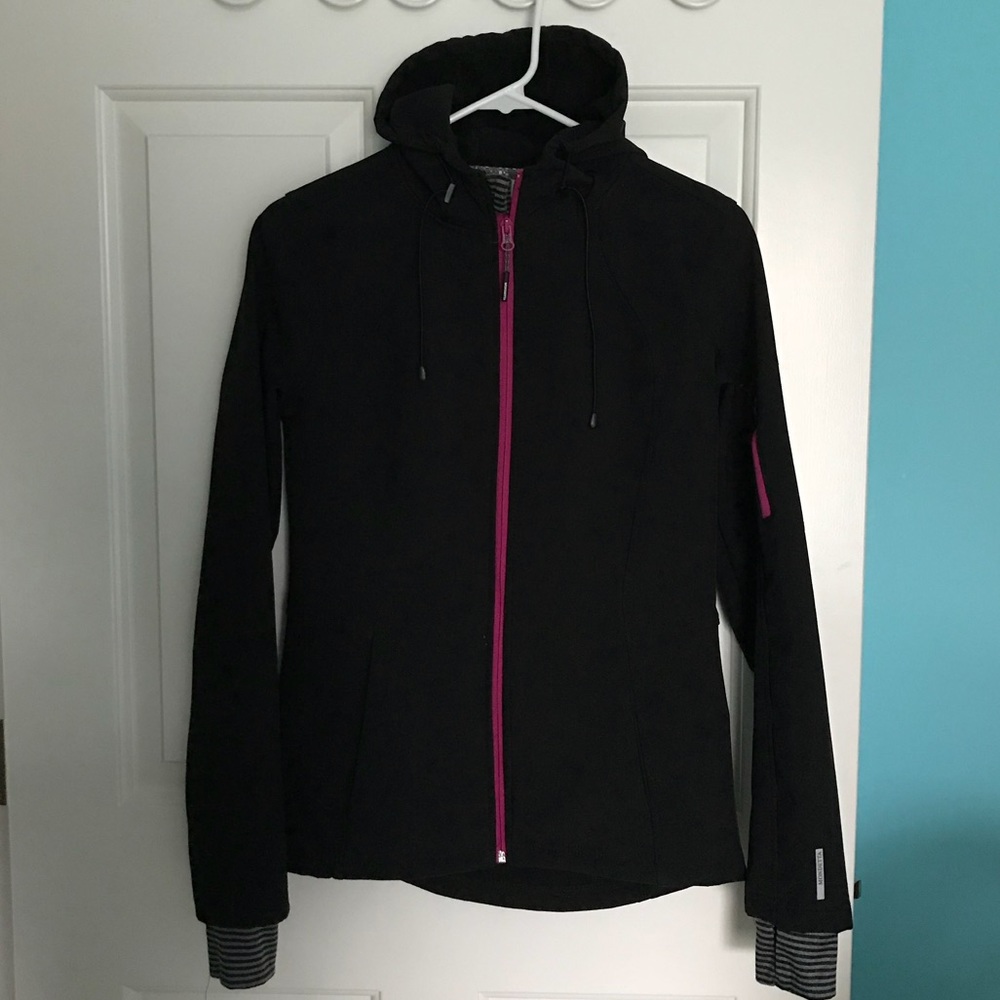 Water Resistant Zip-up Jacket